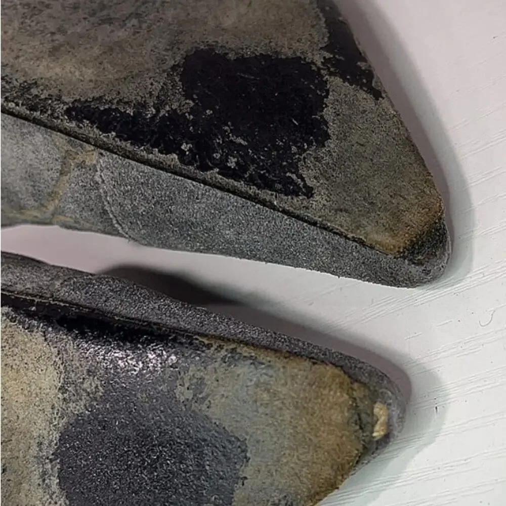 CHANEL Gray Floral Textured Leather Suede Kitten Low Heel EU 39 - Picture 5 of 10